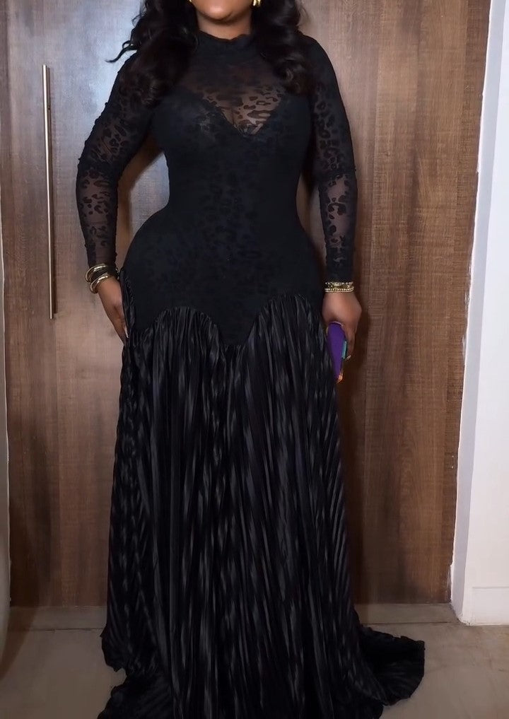 Black Lace Long-sleeved Maxi Dress